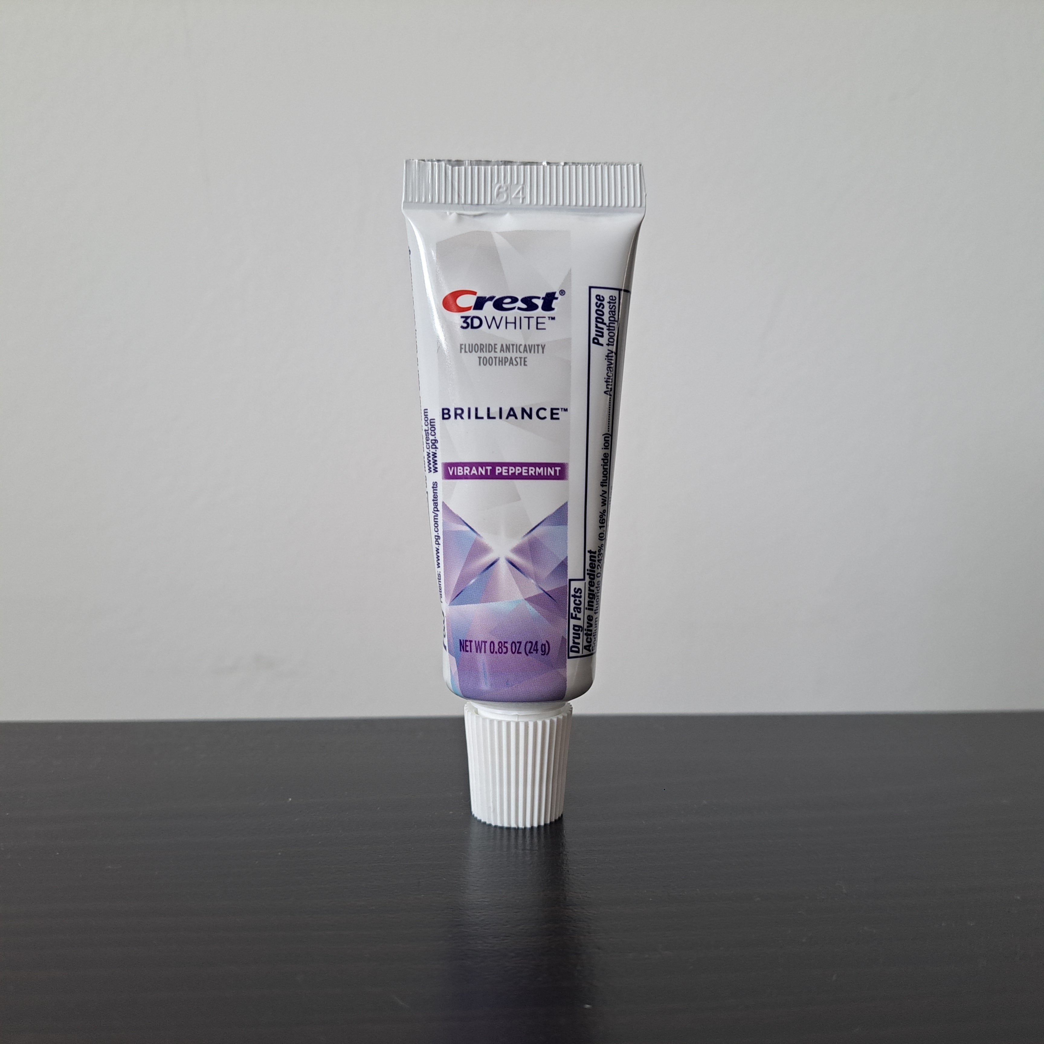Crest 3D White Brilliance Vibrant Peppermint Travel Toothpaste 0.85 OZ (24 g)
